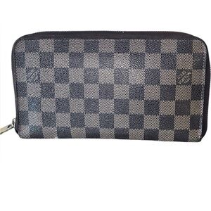 EUC - Authentic Louis Vuitton Damier Ebene Organizer Wallet